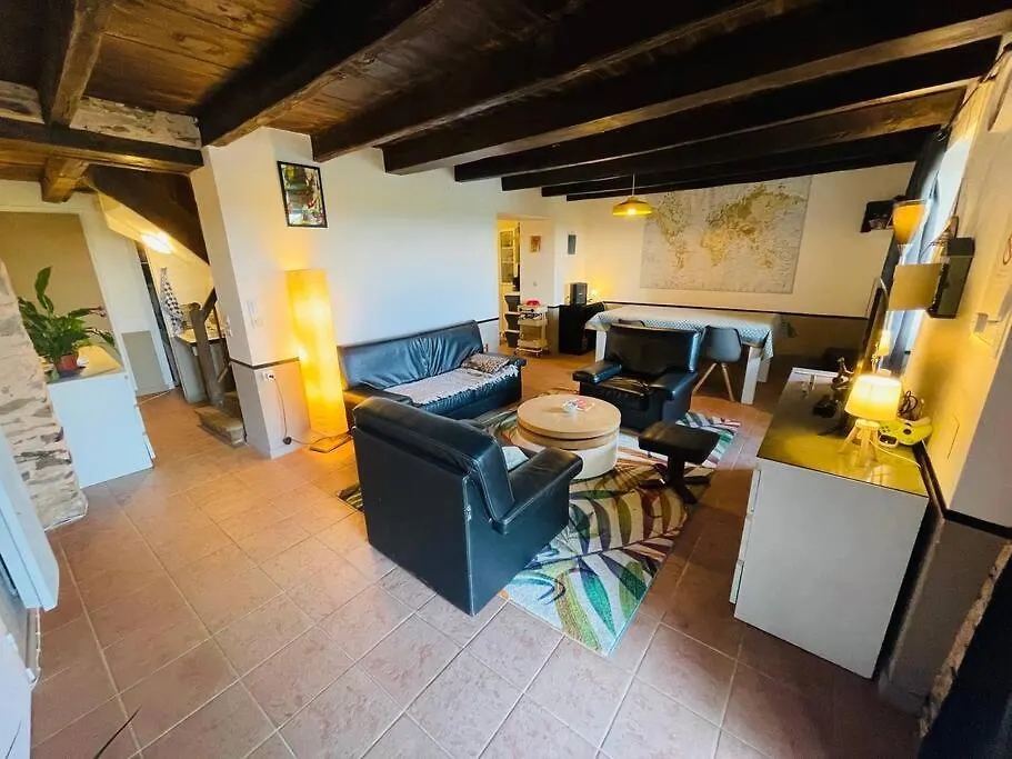 Maison Au Calme Pour 12 Personnes La Chapelle-de-Brain Holiday home